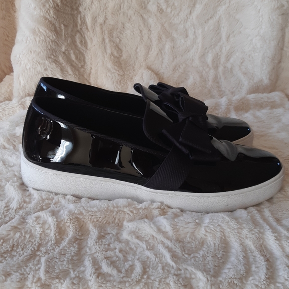Michael Kors Collection Val Black Patent Slip-On - Picture 4 of 9